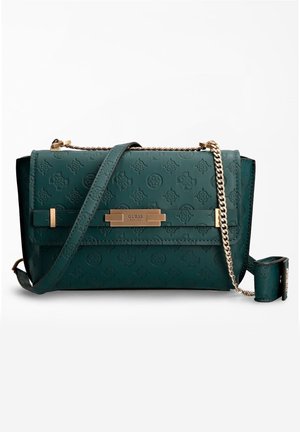 Torba na ramię Teal Guess z wytłaczanym wzorem logo, łańcuszkiem i zapięciem w kolorze złota, regulowanym paskiem, prostokątnym kształtem.