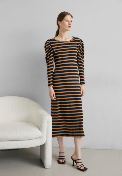 MUNTHE EVIDENCE - Robe fourreau - black