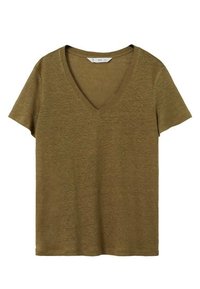 Olijfgroene V-hals T-shirt gemaakt van zacht, gestructureerd materiaal met korte mouwen en een ontspannen pasvorm. Geen zichtbare patronen of versieringen.