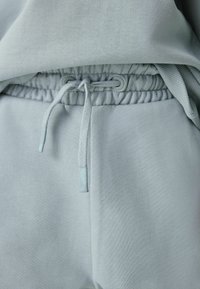 smALLSAINTS REGULAR FIT - UNDERGROUND STRAIGHT CUFFED  - Tepláky - pale blue