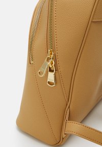 Patrizia Pepe Hátizsák - pompei beige