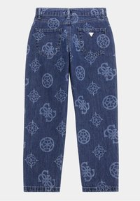 Dżinsowe spodnie w odcieniu przygaszonego niebieskiego, z nadrukiem w formie logo i geometrycznych kształtów. Zawierają dwie tylne kieszenie oraz akcent w formie trójkątnego logo.