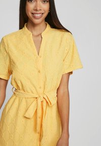 VILA KURZE ÄRMEL - Freizeitkleid - cornsilk