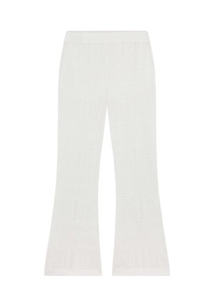 Witte gebreide flare-broek met een gestructureerd patroon, een strakke tailleband en wijde pijpopeningen, gemaakt van een zachte, ademende stof.