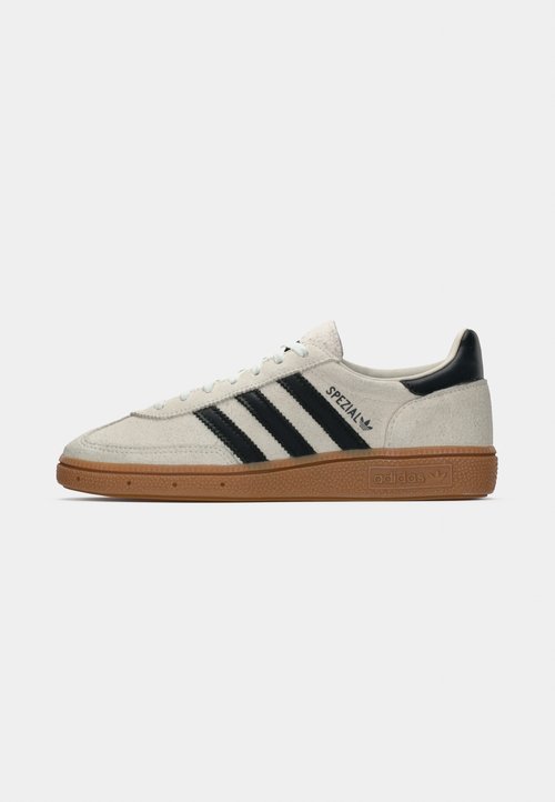 adidas Originals GAZELLE INDOOR - Sneaker low - cream white collegiate green  gum/offwhite - Zalando