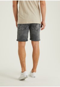 CHASIN' EGO.S SAGAN - Shorts di jeans - grey