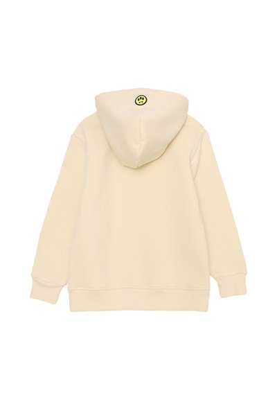 Felpa color crema con cappuccio rotondo, polsini e orlo a costine. Presenta un piccolo logo giallo rotondo sulla parte posteriore del collo.