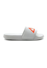 Sandalo bianco con fascia spessa, dotato di un logo a triangolo arancione e suola texturizzata incisa con "SUN68" sul lato.