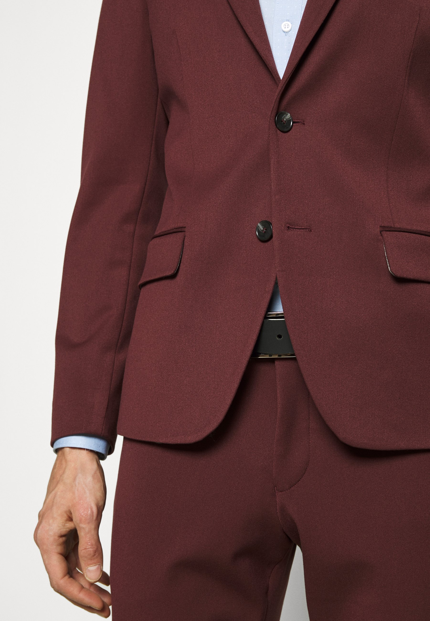 Bertoni DREJER JEPSEN SUIT Dress bordeauxvinrød Bertoni DREJER JEPSEN SUIT Dress bordeauxvinrød