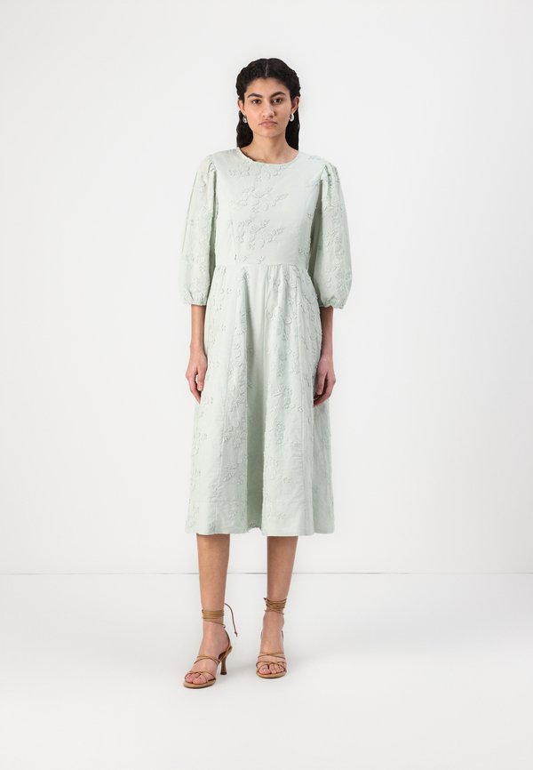 VISONJA O NECK MIDI DRESS - Ballkleid