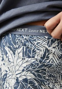 Next SET - Nattplagg set - blue palms