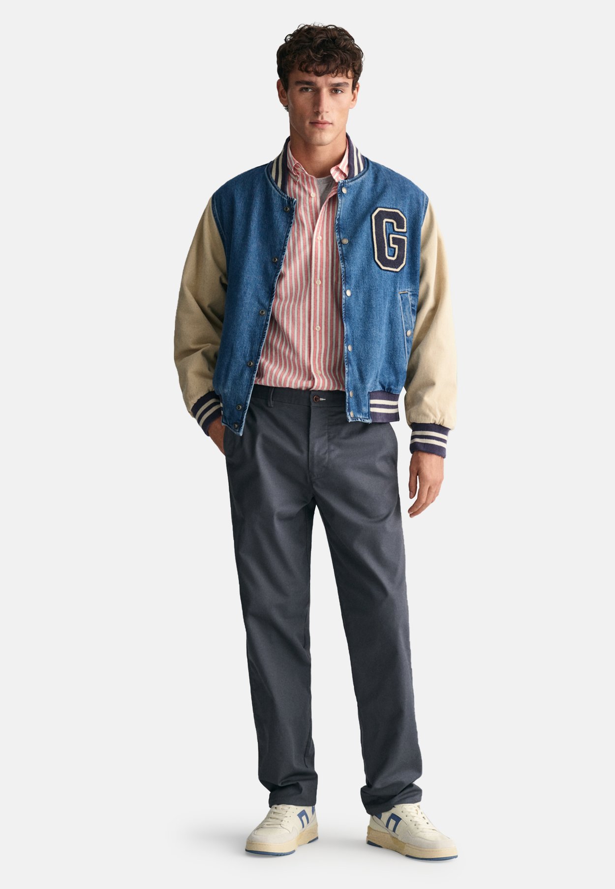 REGULAR FIT