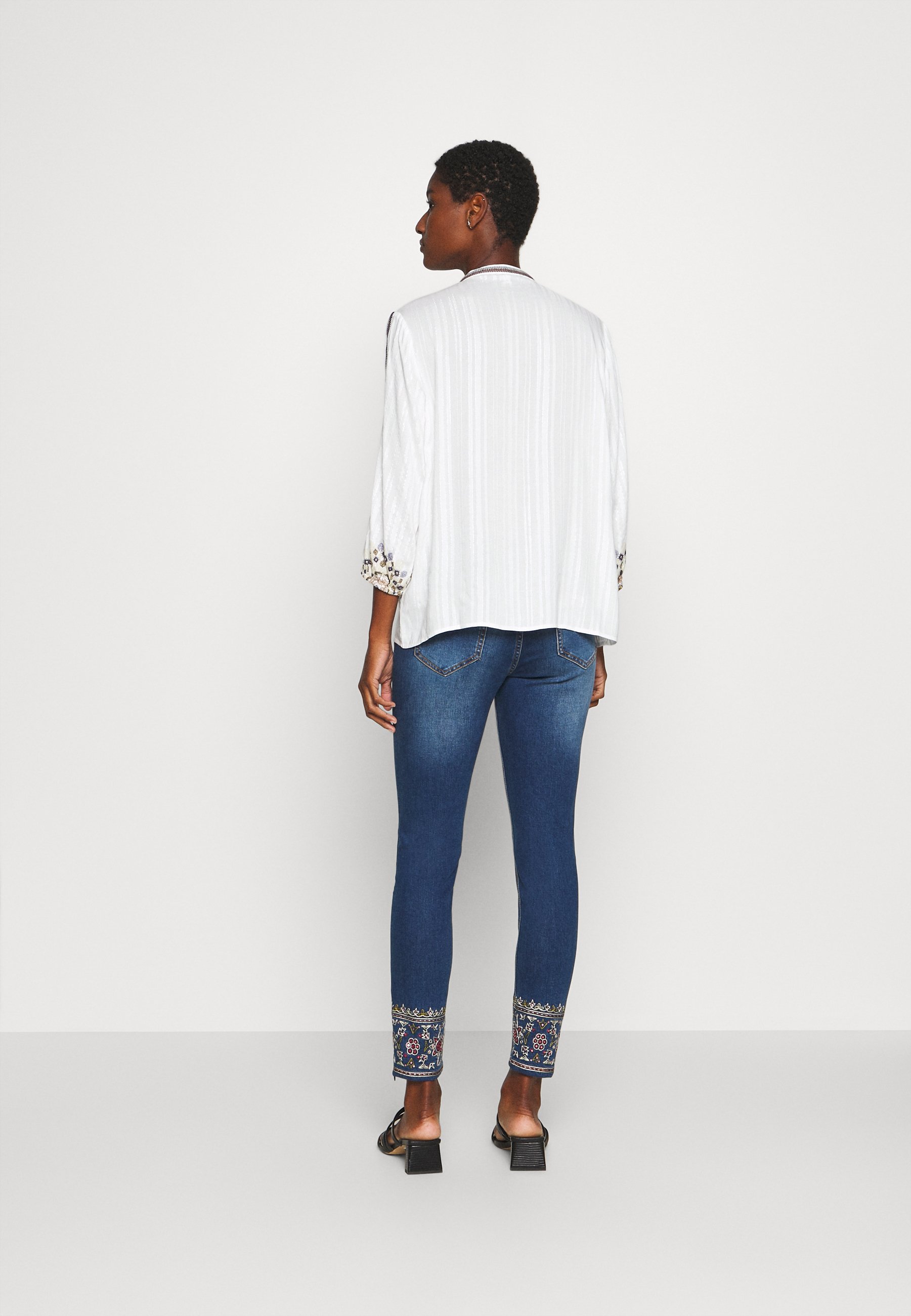 Desigual BLUS SALINA Tuniek crudo Zalando.nl Desigual BLUS SALINA Tuniek crudo Zalando.nl