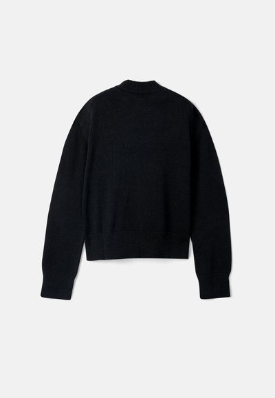 Svart kortärmad tröja, ribbad rund halsringning och manschetter, mjuk textur, långa ärmar och minimala sömmar, lämplig för lager-på-lager.
