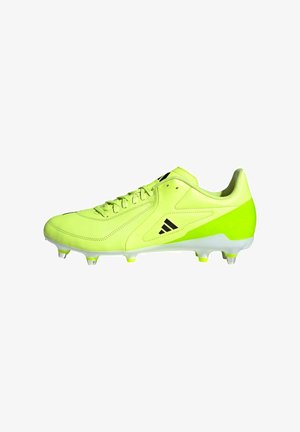 Limoengroene voetbalschoenen met een synthetisch bovenwerk, vetersluiting en zwarte logo-accenten. Beschikt over een witte zool en gele noppen.