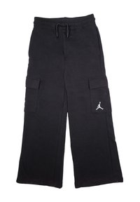 Pantaloni cargo neri realizzati in tessuto morbido, dotati di due tasche laterali, cintura con cordoncino regolabile e un logo Jumpman bianco sulla tasca sinistra.