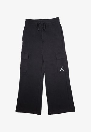 Pantaloni cargo neri realizzati in tessuto morbido, dotati di due tasche laterali, cintura con cordoncino regolabile e un logo Jumpman bianco sulla tasca sinistra.