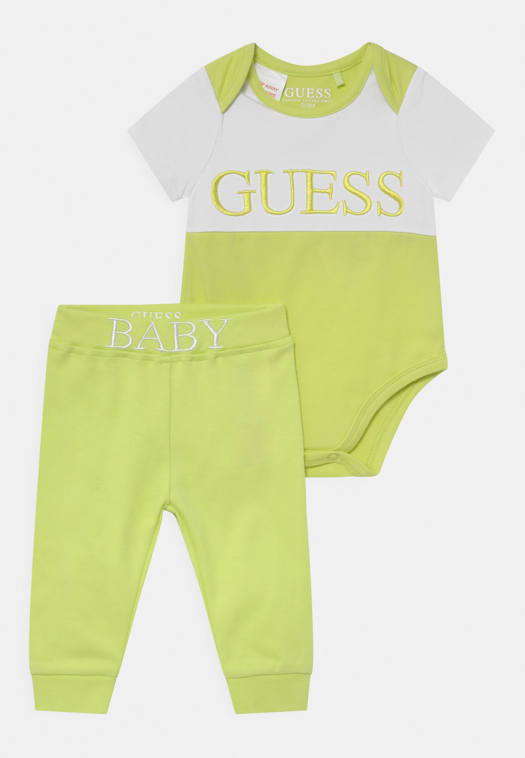 Marcas de Conjuntos de ropa para Niña de Nike | FASHIOLA.es