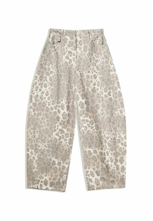 Leopard print trousers in a light beige color, featuring a high-waisted design, wide legs, and two front pockets. Designed from a smooth fabric.