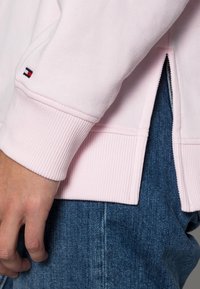 Tommy Hilfiger RELAXED - Camisola - light pink