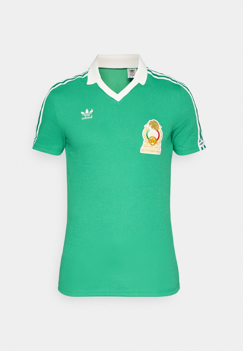 Equipación de selecciones