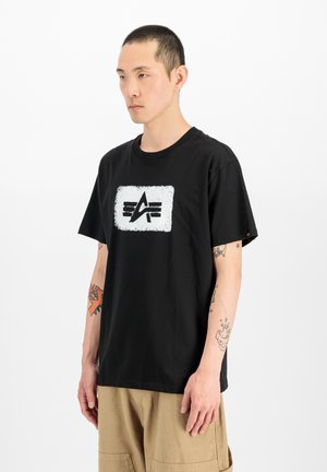Alpha Industries, ALPHA INDUSTRIES MEN - T-SHIRTS WASHED OUT LOGO T-SHIRT - T-shirt print - black