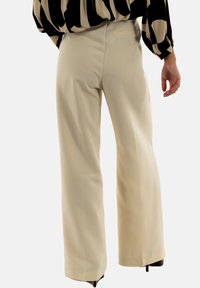 Grace & Mila NILAY - Pantalones - blanc