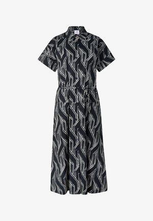 Sort midi-kjole med hvidt geometrisk zigzagmønster, korte ærmer, knapper foran, krave og bælte bundet i taljen.