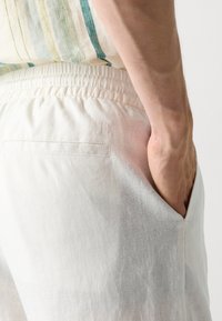 Les Deux PATRICK PANTS - Pantaloni - white