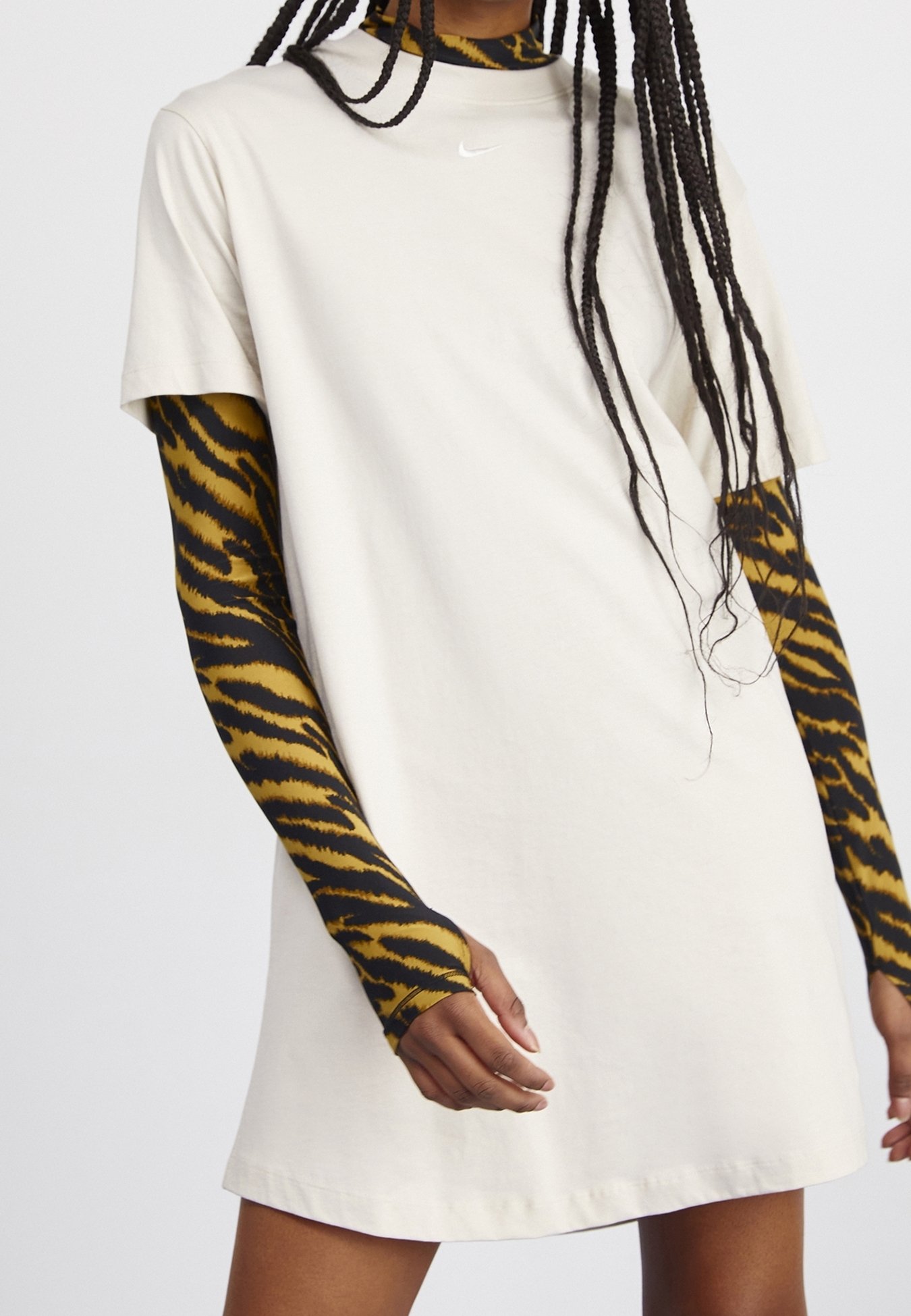 Nike Sportswear Jersey dress - off-white - (Pre-owned) - Zalando.ie
