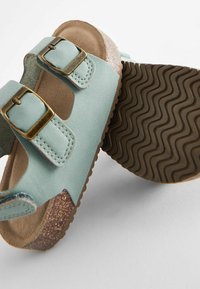 Next CUSHIONED FOOTBED DOUBLE BUCKLE FASTENING WIDE FIT  - Lära-gå-skor - mint green