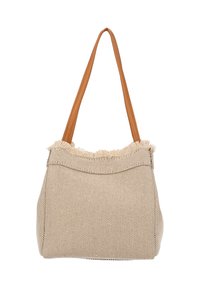 Borsa a mano con corpo in tessuto beige intrecciato, manici in pelle color cuoio e bordo superiore con frange. Design spazioso con forma strutturata.