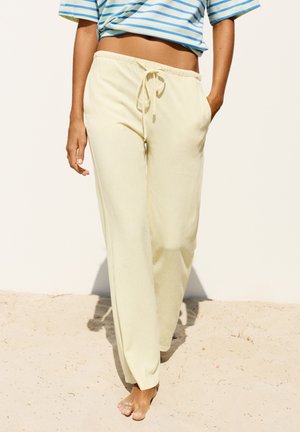 PULL&BEAR, FLOWING TROUSERS WITH AN ELASTICATED WAISTBAND - Pantalon classique - yellow