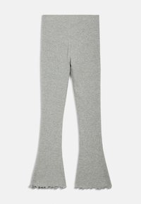 Szare legginsy dzwony z miękkiego materiału, z falbaną u dołu. Gładka faktura, dopasowany krój i długość do kostek.