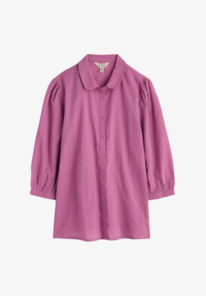 Paarse overhemdd blouse met een kraag, driekwart pofmouwen en een gestructureerde stof. Voorzien van knopen aan de voorkant en een rechte zoom.