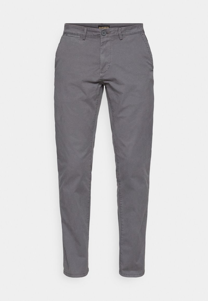 Graue Baumwollhose im Slim-Fit-Schnitt, mit Knopfverschluss, Gürtelschlaufen und zwei seitlichen Taschen. Glatte Textur und minimale Designdetails.