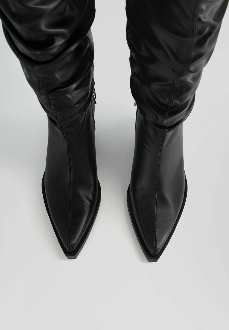 Bershka Cowboy/Biker boots black (Pre-owned) Zalando