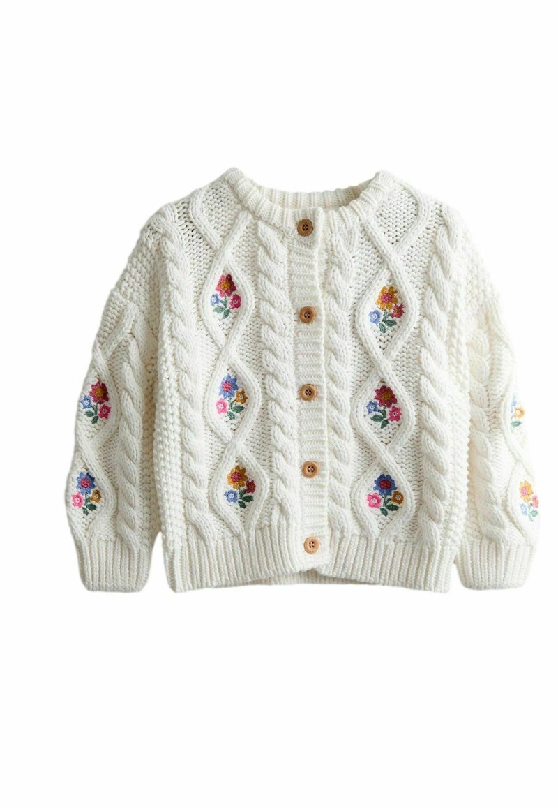 Weißer Strickcardigan mit dekorativer Blumenstickerei in Rautenform, Holzknöpfen und rundem Ausschnitt.