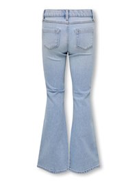 Světlé modré džíny z denimu s rozšířenými nohavicemi, dvěma zadními kapsami, poutky na opasek a viditelným švem.