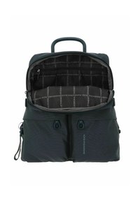 Sac à dos vert foncé avec deux poches extérieures zippées, une poignée supérieure robuste et un intérieur spacieux avec un revêtement en motif logo.