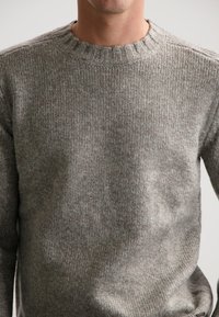 Dstrezzed PER CREWNECK - - Trui - drift wood