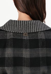 TWINSET OVERCOAT - Klassinen takki - nero/neve
