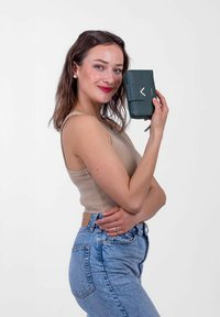 VUCH MARTHIA - Wallet - green