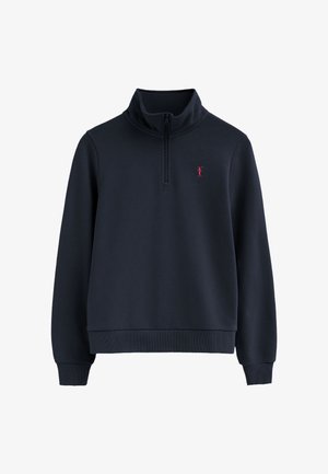 Sudadera azul marino de manga larga con cuello de cremallera de cuarto y pequeño logo bordado en rojo de golfista en el lado izquierdo del pecho.