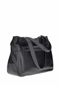 Borsa a tracolla in pelle nera con due manici, texture morbida, forma rettangolare, chiusura con zip e tasca posteriore.