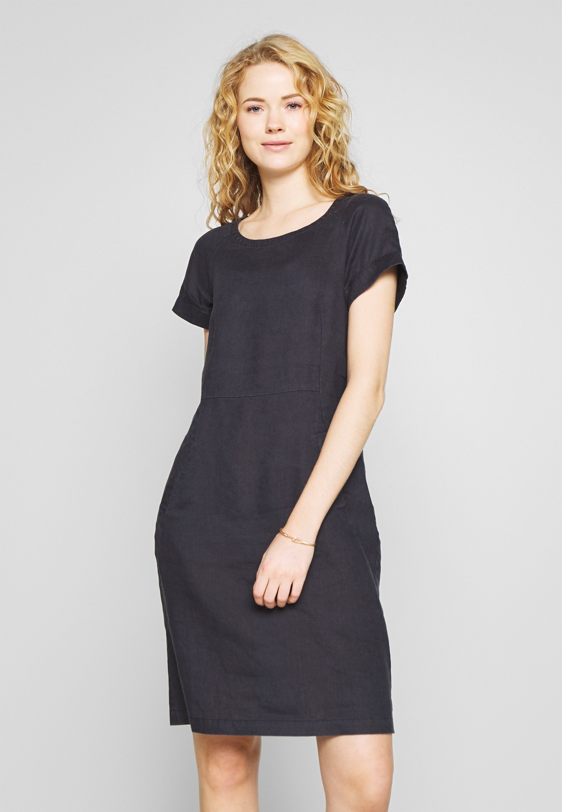 Part Two AUNDREAS Vardagsklänning dark navymörkblå Part Two Aundreas Dress Dark navy Part Two KLÄDER