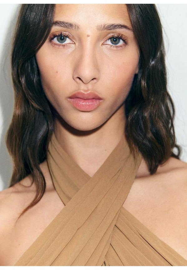 WITH CROSSED NECKLINE - Occasion wear - nude2