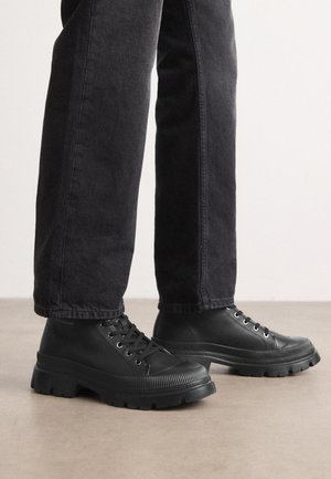 TREKKA MAISON MID - Bottines à lacets - black