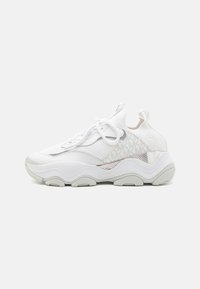 Unselected, bright white