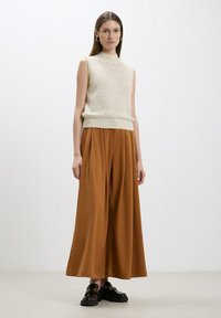 Calliope Top - bianco